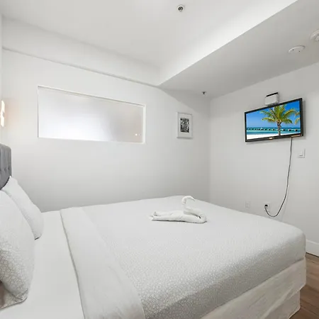 Ocean Drive Apartment Suites In Miami Beach Exterior photo